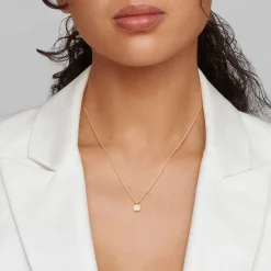 Mini Flower Pendant Necklace