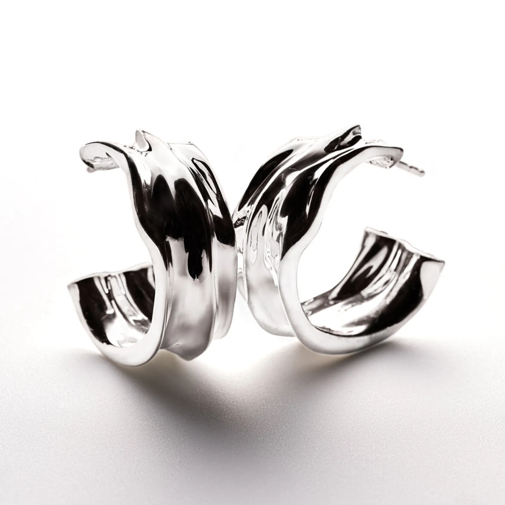 Small Crush Hoop Earrings