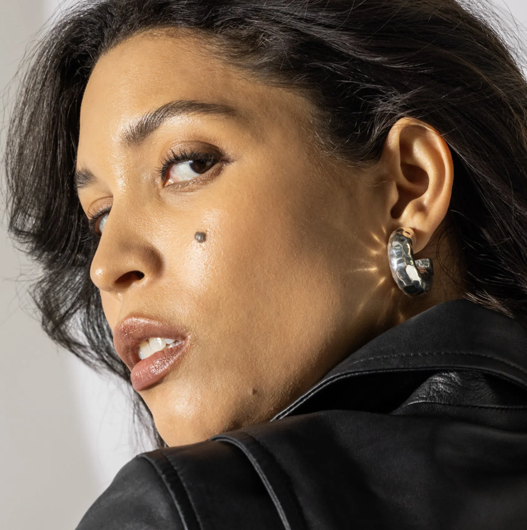 Thick Hammered Round Hoop Earrings